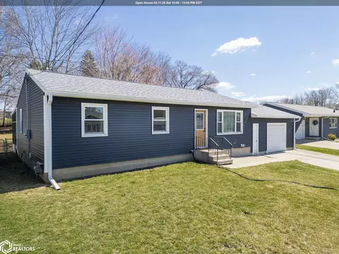 727 Progress Ave, Waterloo, IA 50701