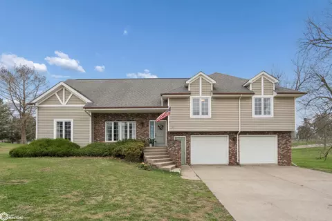 611 S Adams St, Mount Pleasant, IA 52641