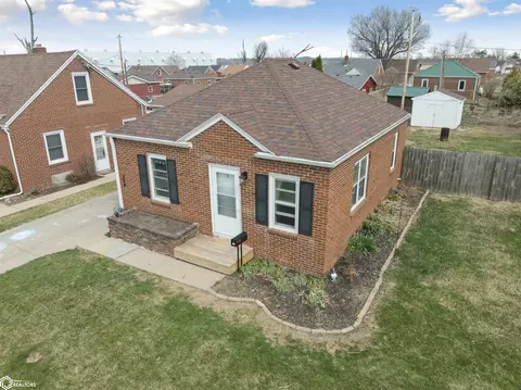 304 S 14th Ave, Marshalltown, IA 50158