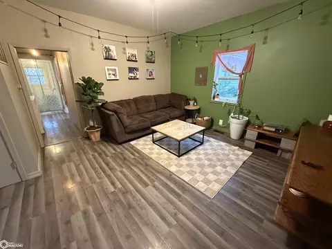 723 W Cass St, Osceola, IA 50213