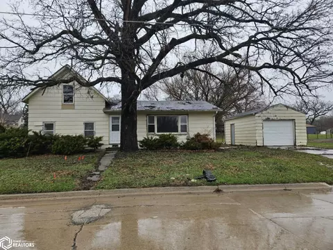 301 Willow St, Webster City, IA 50595