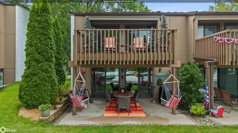 2700 N Shore Dr #F-19, Clear Lake, IA 50428