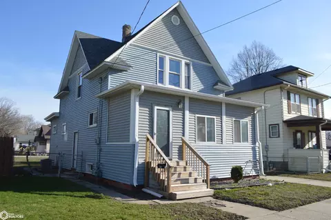308 12th St NW, Mason City, IA 50401