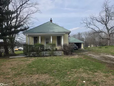 611 W Monroe Ave, Fairfield, IA 52556