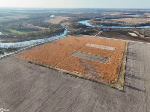 Tri County Bridge Road SE, Lone Tree, IA 52755