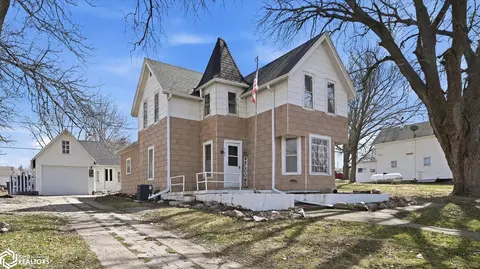 307 Oak Ave, Charter Oak, IA 51439