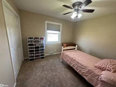 Bedroom - 20358 E Terra Vis, Centerville, IA 52544 photo 4 of 6
