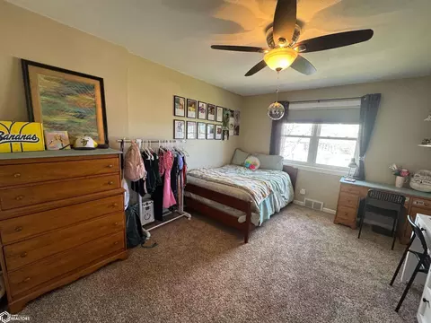 Bedroom - 20358 E Terra Vis, Centerville, IA 52544 photo 3 of 6