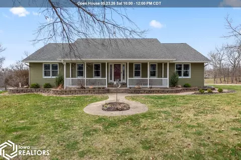 10 Country Club Dr, Bloomfield, IA 52537