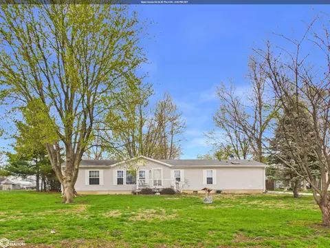 1971 Oak St, Hamilton, IL 62341