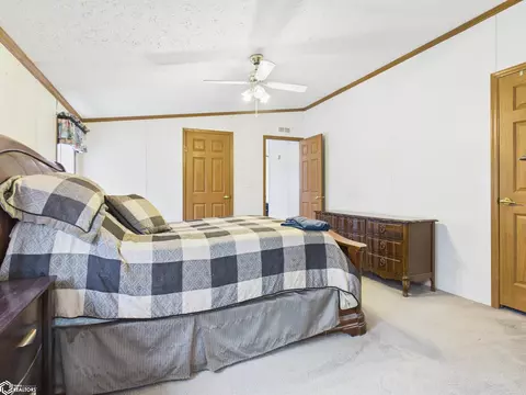 Bedroom - 1971 Oak St, Hamilton, IL 62341 photo 1 of 4