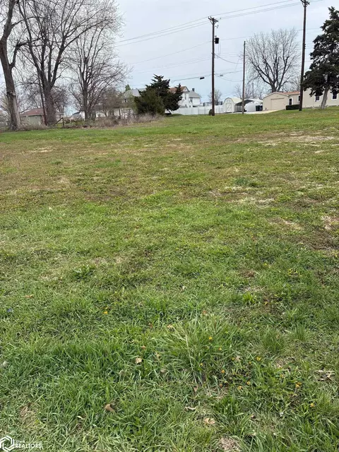 418 Johnson Street Rd, Keokuk, IA 52632