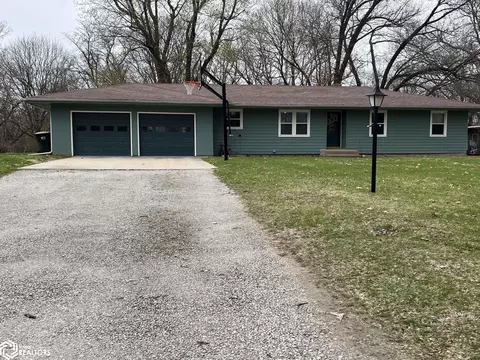 1 Walnut Dr, Oskaloosa, IA 52577