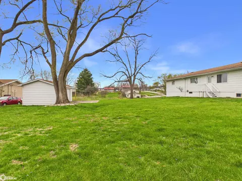 Exterior - 1730 Broadway, Hamilton, IL 62341 photo 4 of 12