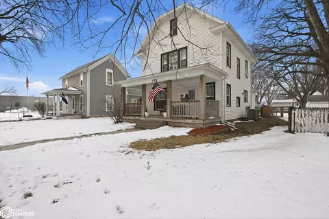 Exterior - 604 Walnut St, Walnut, IA 51577 photo 4 of 8