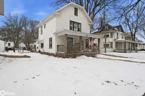 Exterior - 604 Walnut St, Walnut, IA 51577 photo 5 of 8