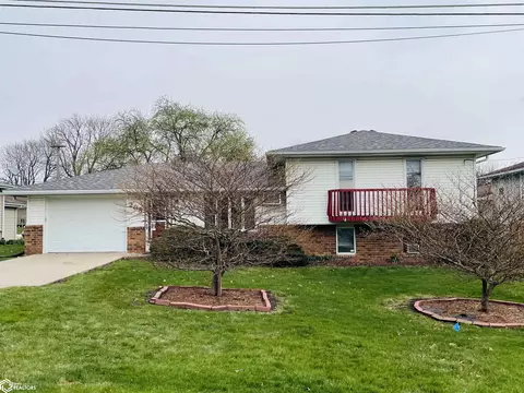 208 S Lincoln St, New Sharon, IA 50207