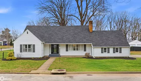 100 Orchard Pl, Burlington, IA 52601