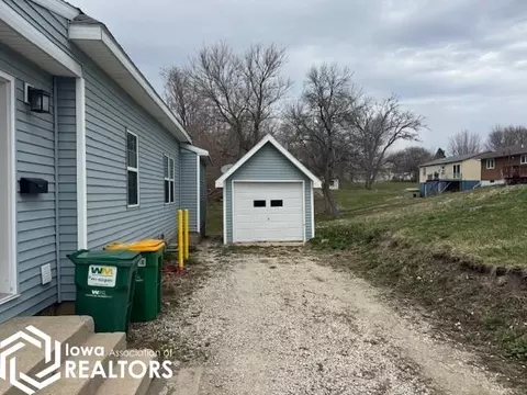 628 W Mcgregor St, Algona, IA 50511 photo 2