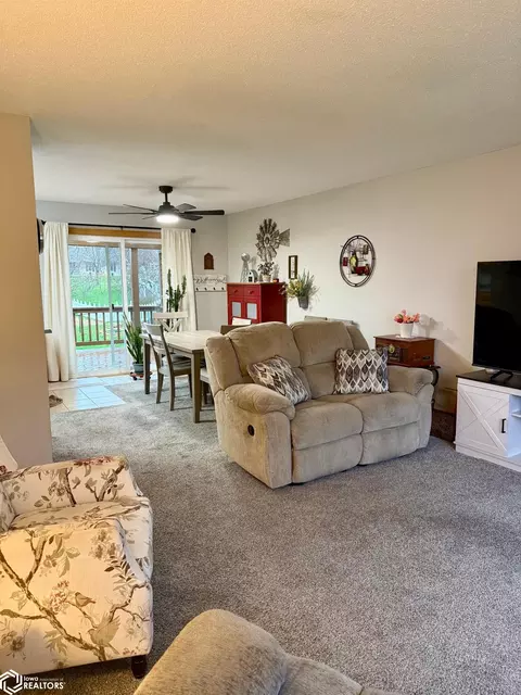 Living - 1503 E 17th St, Atlantic, IA 50022 photo 5 of 8
