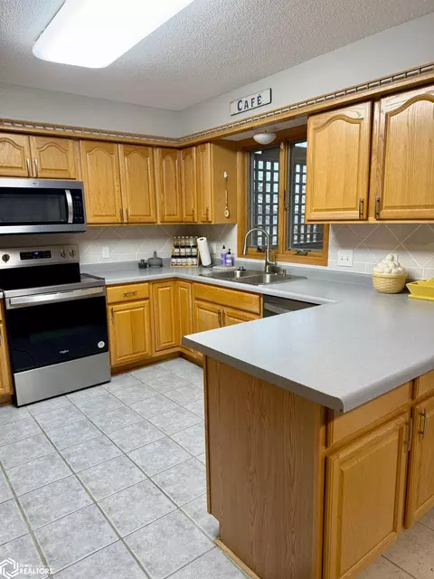 Kitchen - 1503 E 17th St, Atlantic, IA 50022 photo 1 of 3