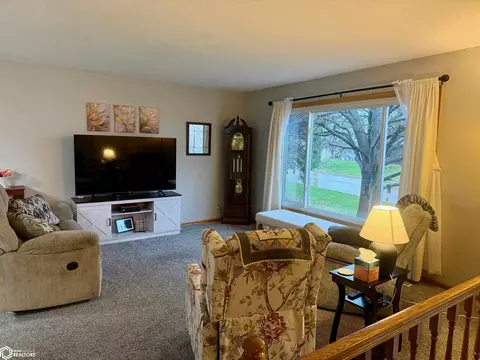 Living - 1503 E 17th St, Atlantic, IA 50022 photo 2 of 8