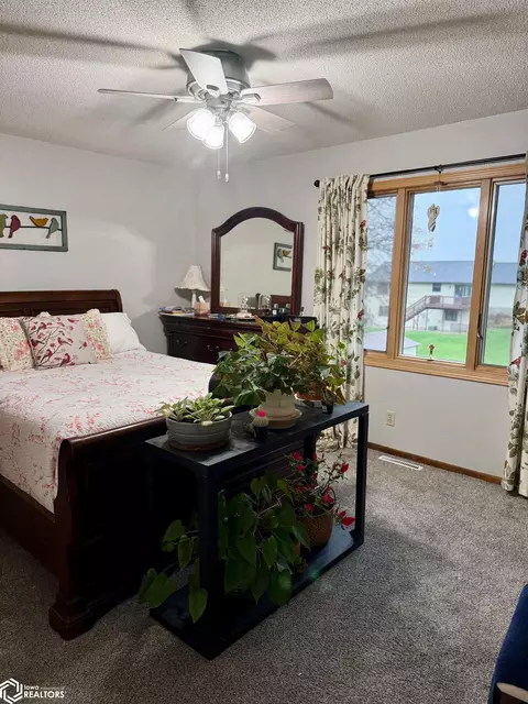 Bedroom - 1503 E 17th St, Atlantic, IA 50022 photo 2 of 4