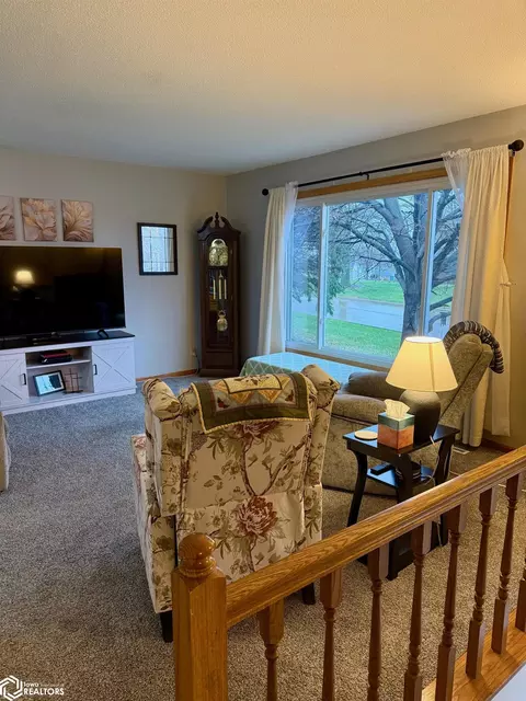 Living - 1503 E 17th St, Atlantic, IA 50022 photo 1 of 8