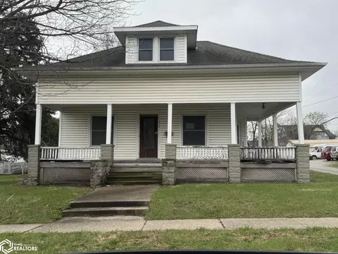 814 Armory Ave, Chariton, IA 50049