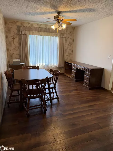 Dining - 1902 E State St, Algona, IA 50511 photo 1 of 2