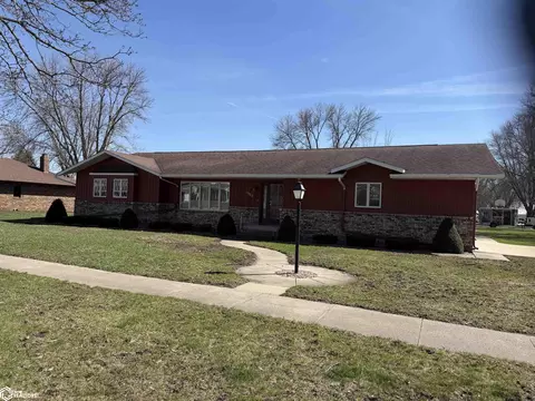 1902 E State St, Algona, IA 50511