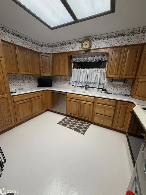 Kitchen - 1902 E State St, Algona, IA 50511 photo 2 of 3