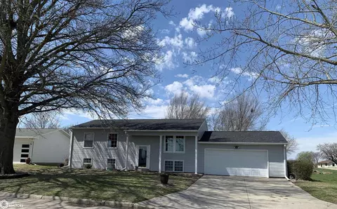 1110 Sunrise Dr, Creston, IA 50801