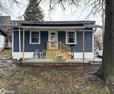 402 S Main St, Centerville, IA 52544
