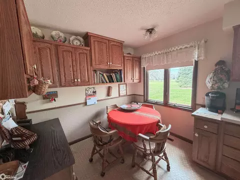 Kitchen - 1665 Dorell Dr, Hampton, IA 50441 photo 6 of 6