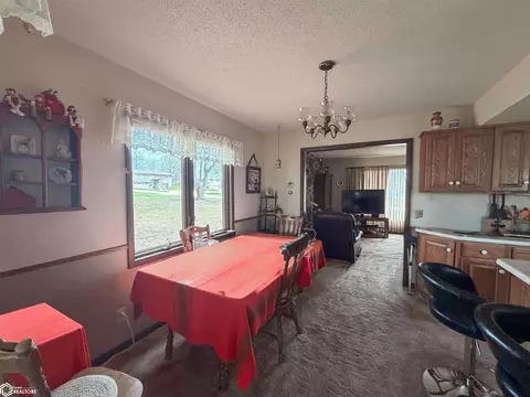 Dining - 1665 Dorell Dr, Hampton, IA 50441 photo 2 of 3