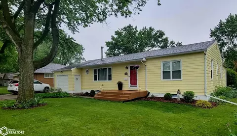 203 E Fillmore Ave, Fairfield, IA 52556