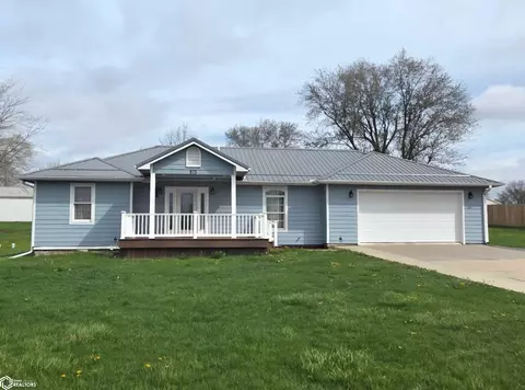 815 E Cross St, Centerville, IA 52544