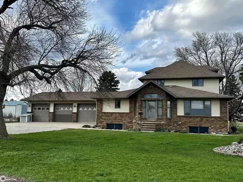 1145 Birch Ave, Corwith, IA 50430