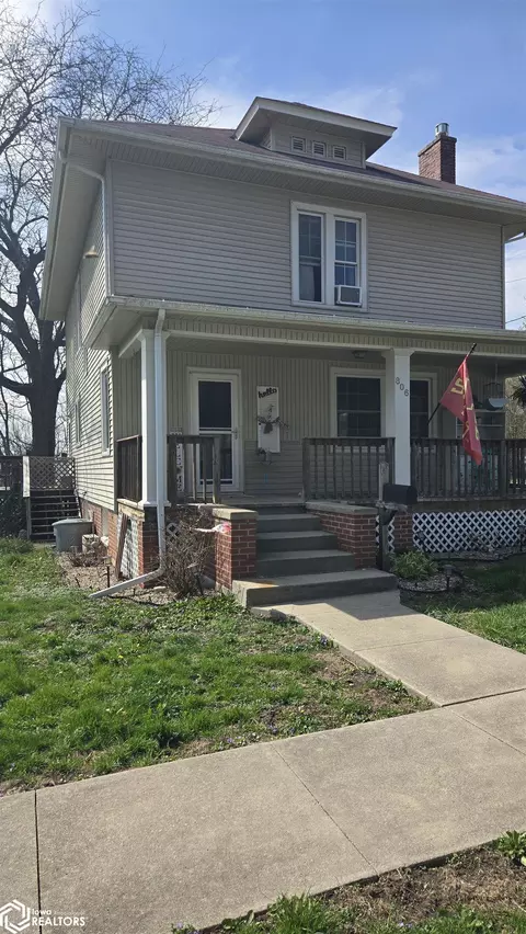 806 NW School St, Leon, IA 50144