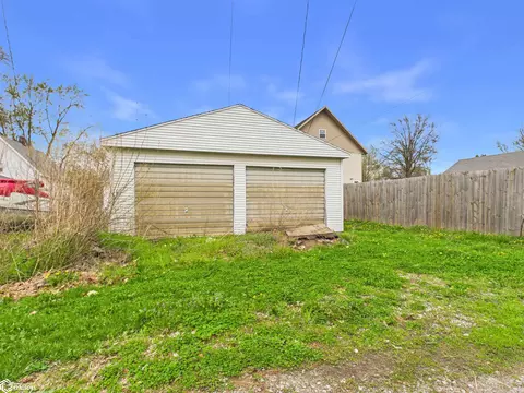Exterior - 1750 Laurel, Hamilton, IL 62341 photo 2 of 2