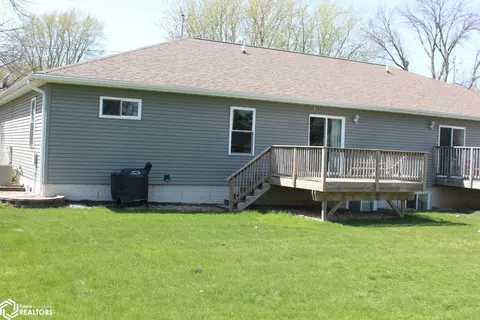 Exterior - 1235 Front St, Garner, IA 50438 photo 3 of 4