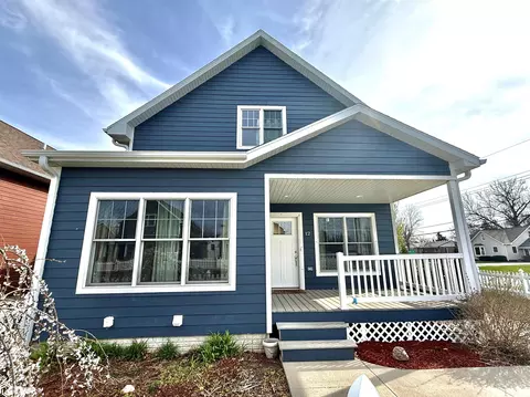 12 Garden Cottage Ln, Grinnell, IA 50112