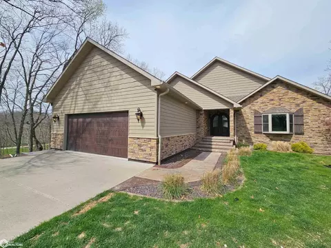 10962 Wildlife Lakes Dr, West Burlington, IA 52655