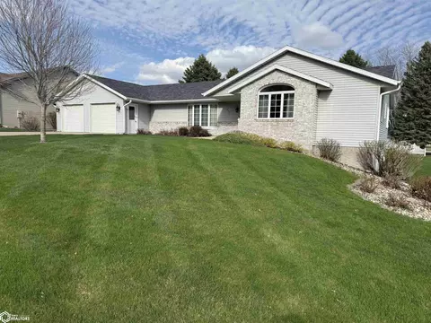 1812 Joan Ave, Carroll, IA 51401