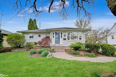 1800 Barret St, Burlington, IA 52601