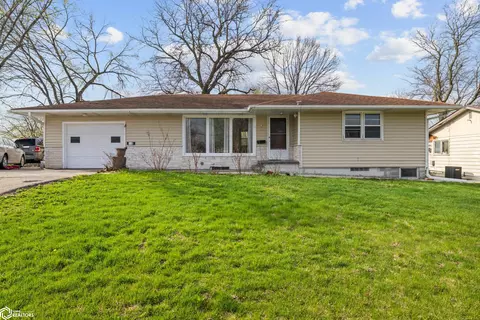 420 W Mclane St, Osceola, IA 50213