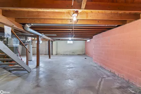 Other - 636 11th St, Nevada, IA 50201 photo 2 of 5