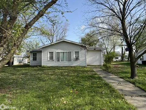 211 E Short St, Centerville, IA 52544