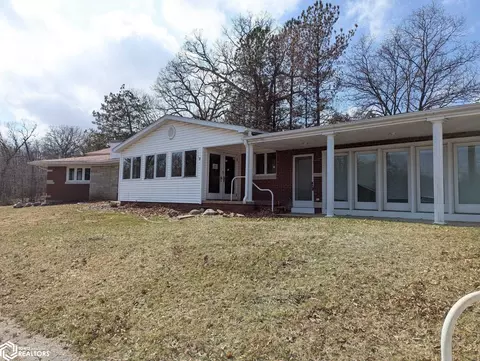 11801 147th Ave, West Burlington, IA 52655